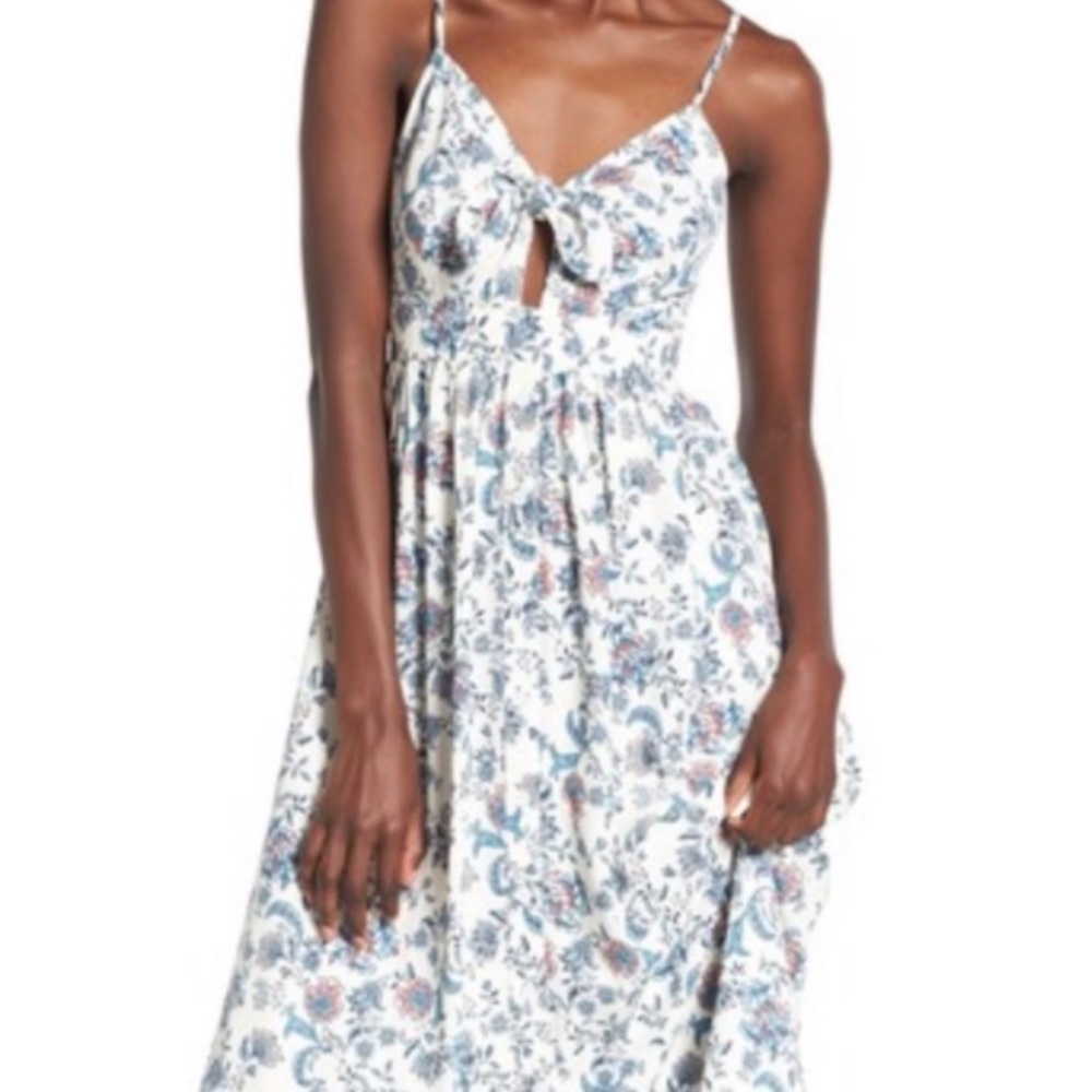 Soprano Front Tie Midi Dress